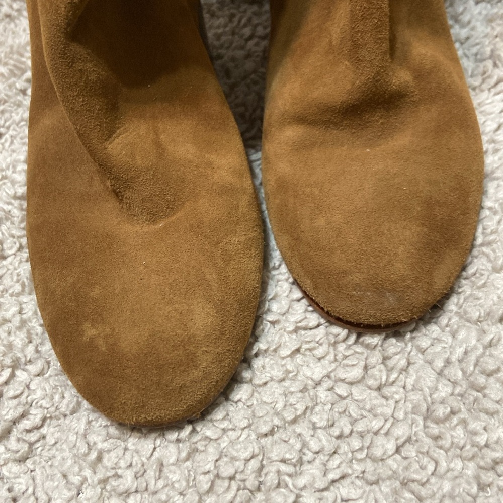 Michael Kors Ankle Boots Suede Tan/Brown w/ankle wrap straps & Gold Metal Studs - Picture 14 of 14